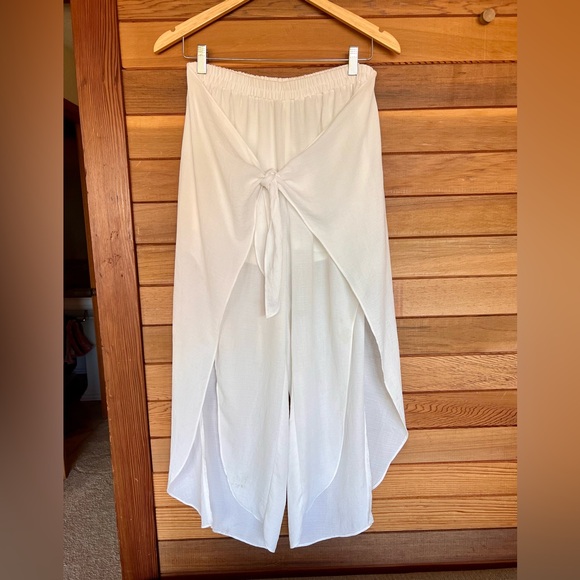 FAVLUX Pants - White Flowy Wrap Front Capri Pants